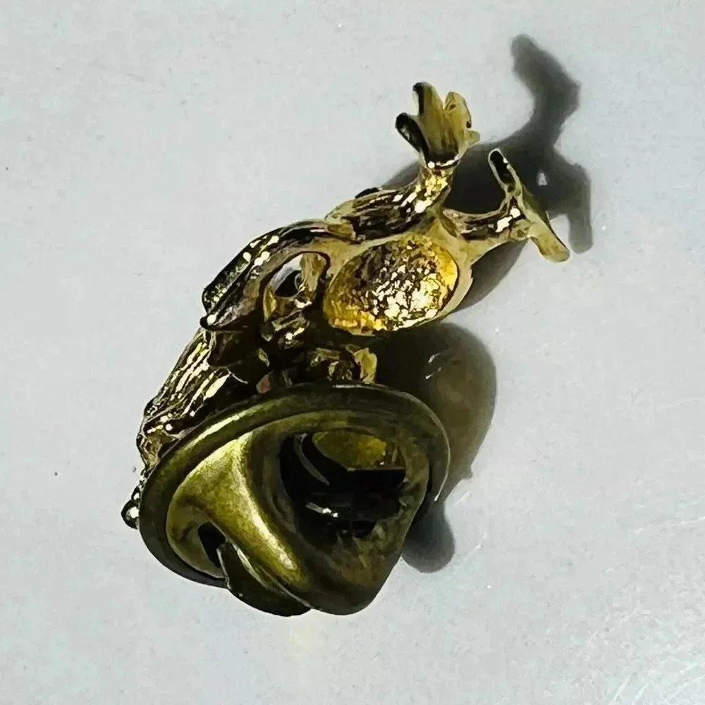 Vintage Easter Chick Brooch Lapel Pin Gold Tone Jewelry - Angry Chicken - Picture 2 of 3